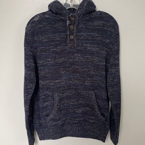 Urban Pipeline Sweater Hoodie.  Size junior boys large.